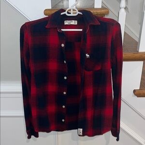 Abercrombie Kids Red and Black Plaid Shirt - Flannel size 15/16